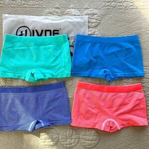 New 4pr. Med Girls Seamless Underwear Boy Shorts, Nylon/Poly/Spandex (61-88 lbs)